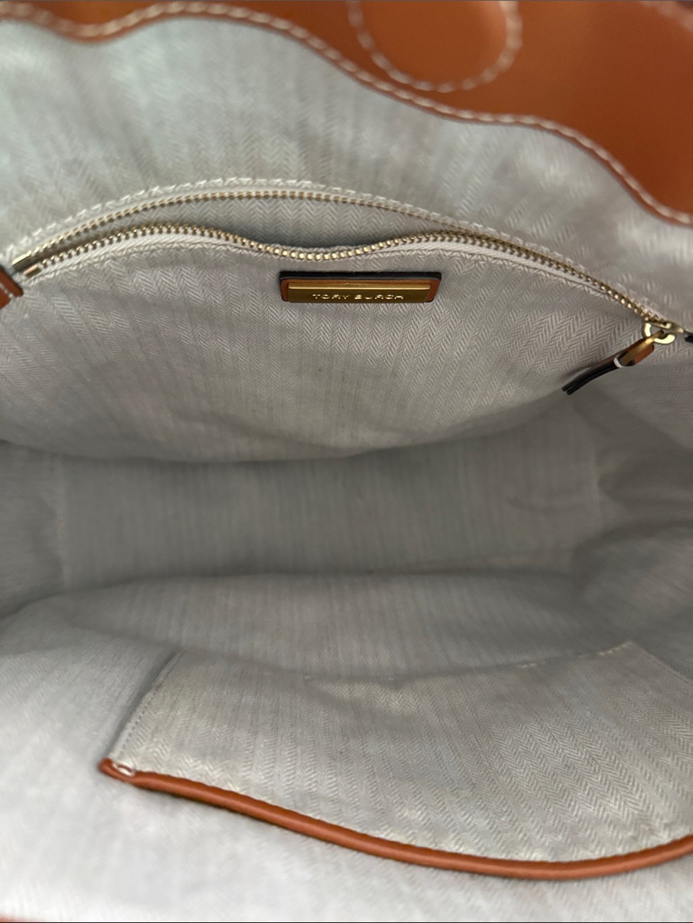 TORY BURCH Miller Metal Slouchy Hobo Bag in Dust Bag - Picture 8 of 12
